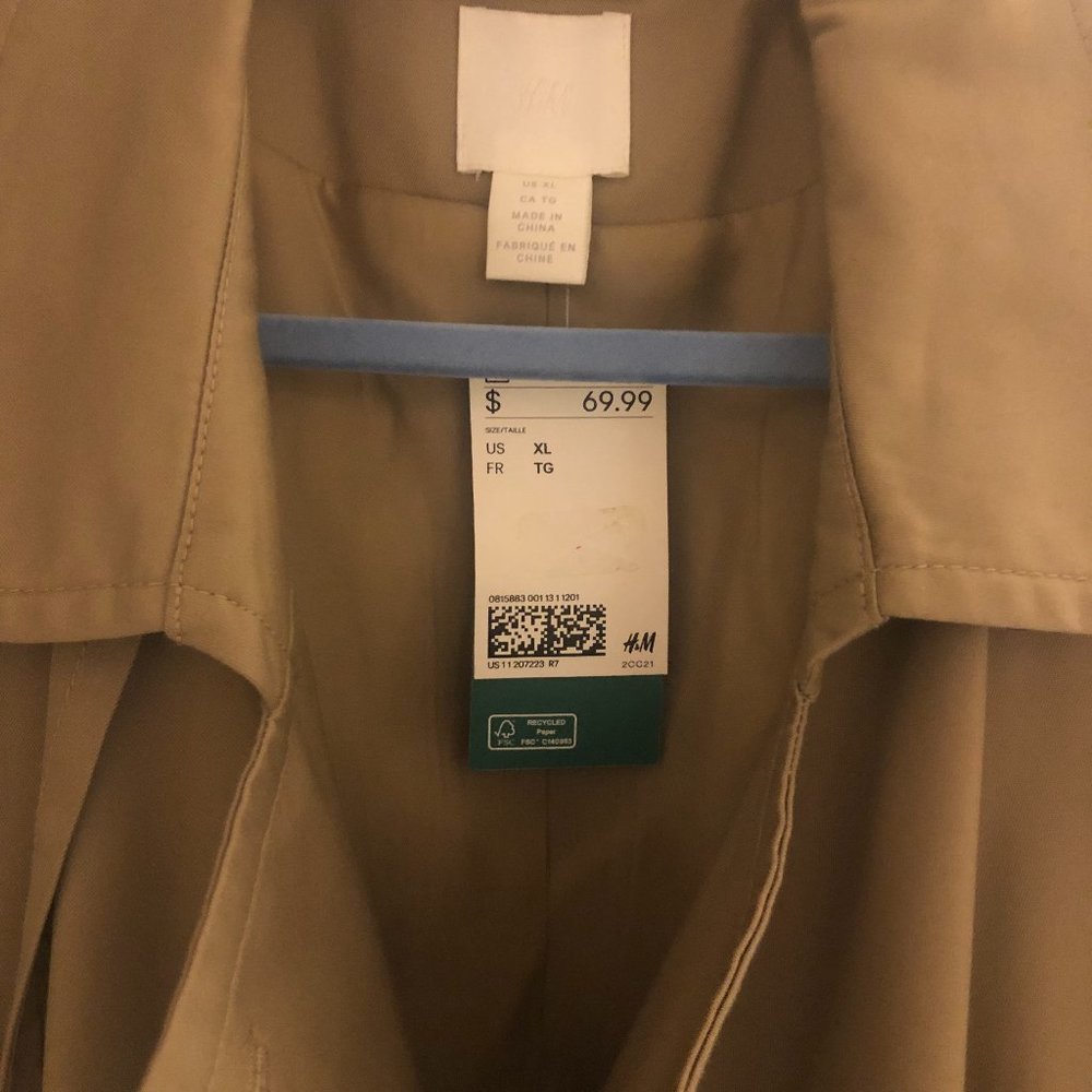 *NWT*  Women's H&M Trench Coat